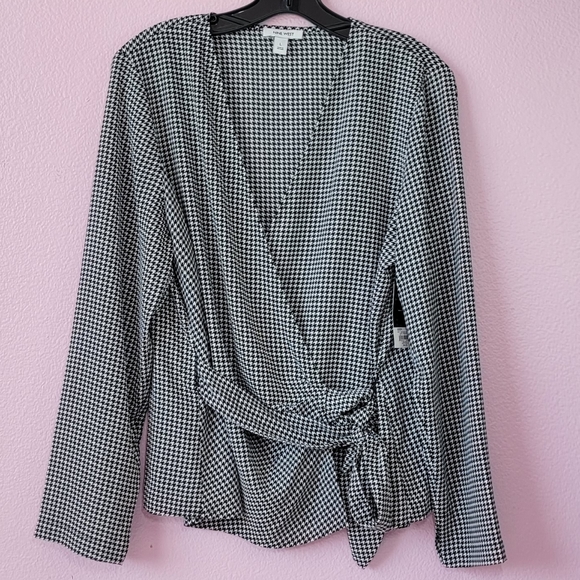 Nine West Sleeve-Slit Wrap Blouse/ L. - Picture 2 of 10